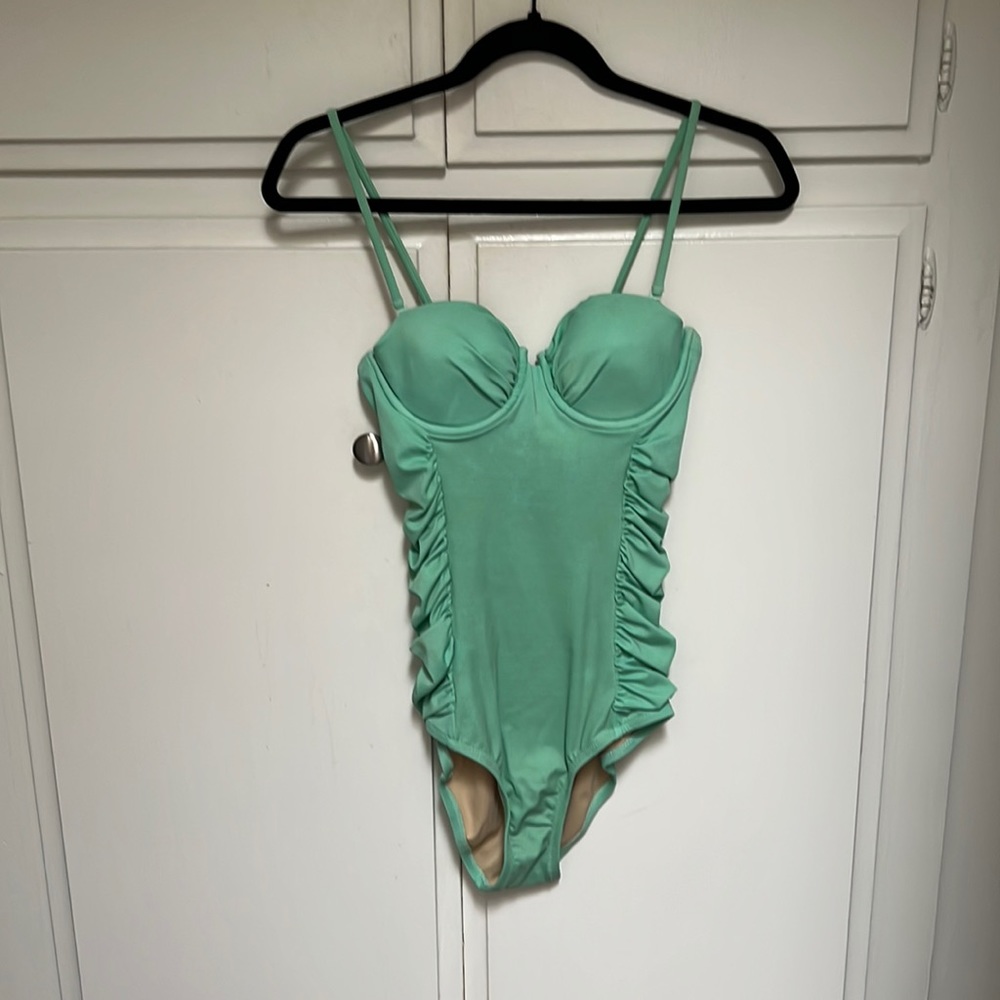 NWT Mint Green J.Crew Mermaid Swimsuit Size 4